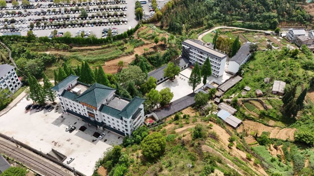 武当山湖北武术学校